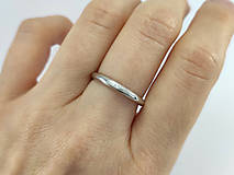 Prstene - 925/1000 Strieborný prsteň zásnubný s prírodným diamantom - 11935383_