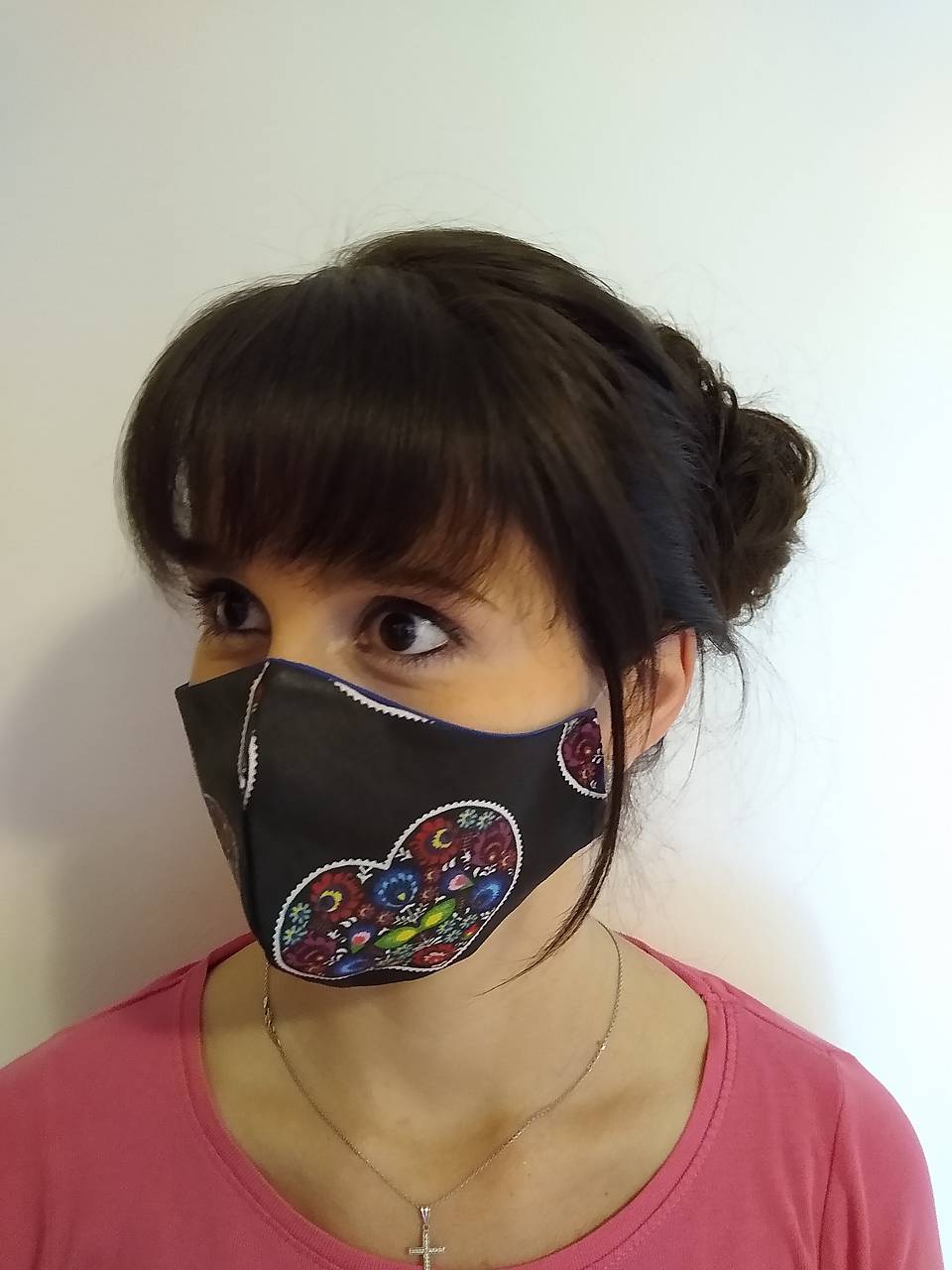 Dizajnové rúško folkové srdcia tvarované dvojvrstvové