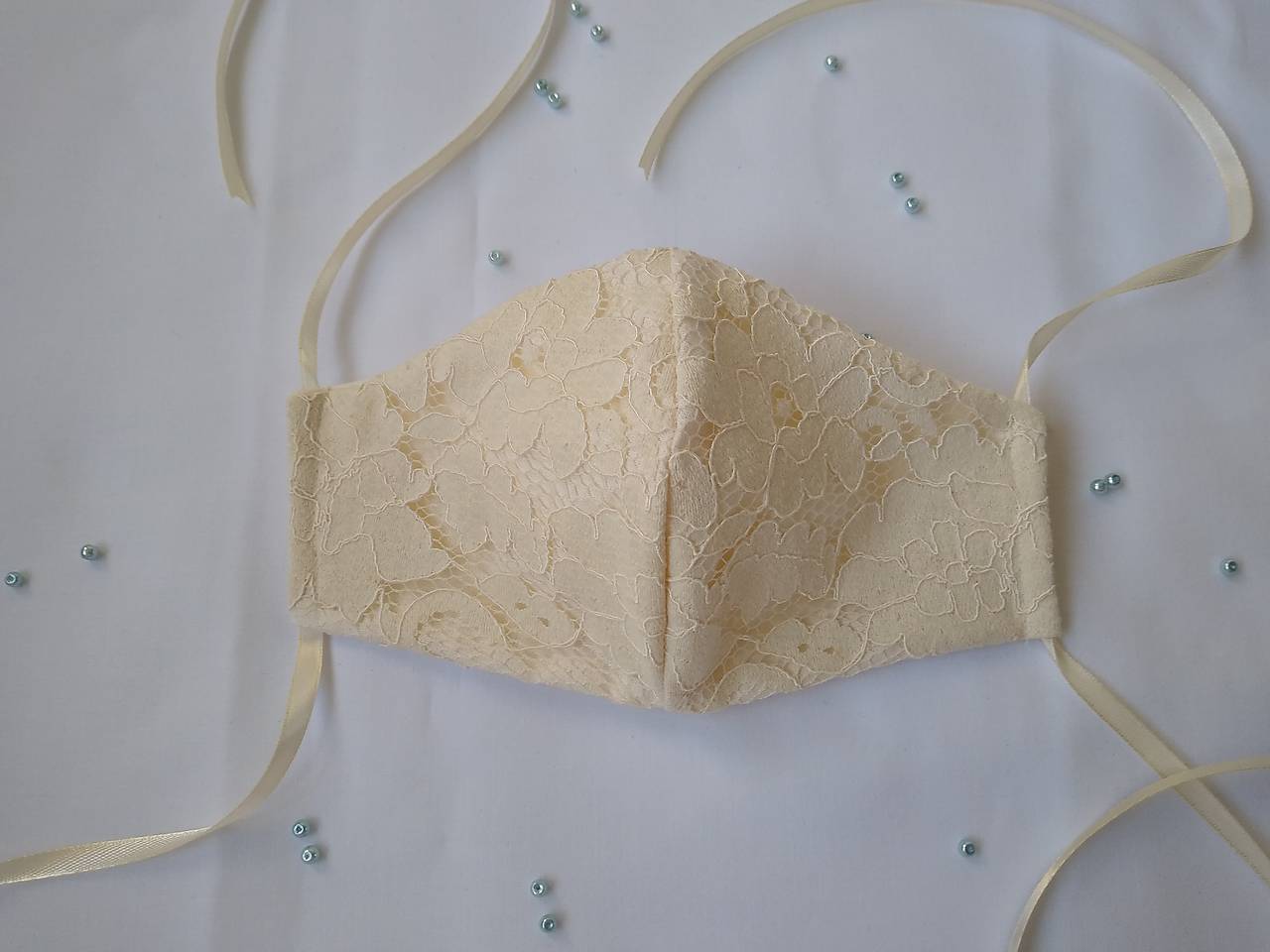 Detské rúško na sväté prijímanie čipkované tvarované trojvrstvové