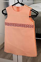 Detské oblečenie - šaty s ručnou výšivkou lososové - 11944032_