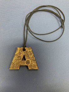Iné šperky - Písmenká na kľúče alebo na krk - 11942521_