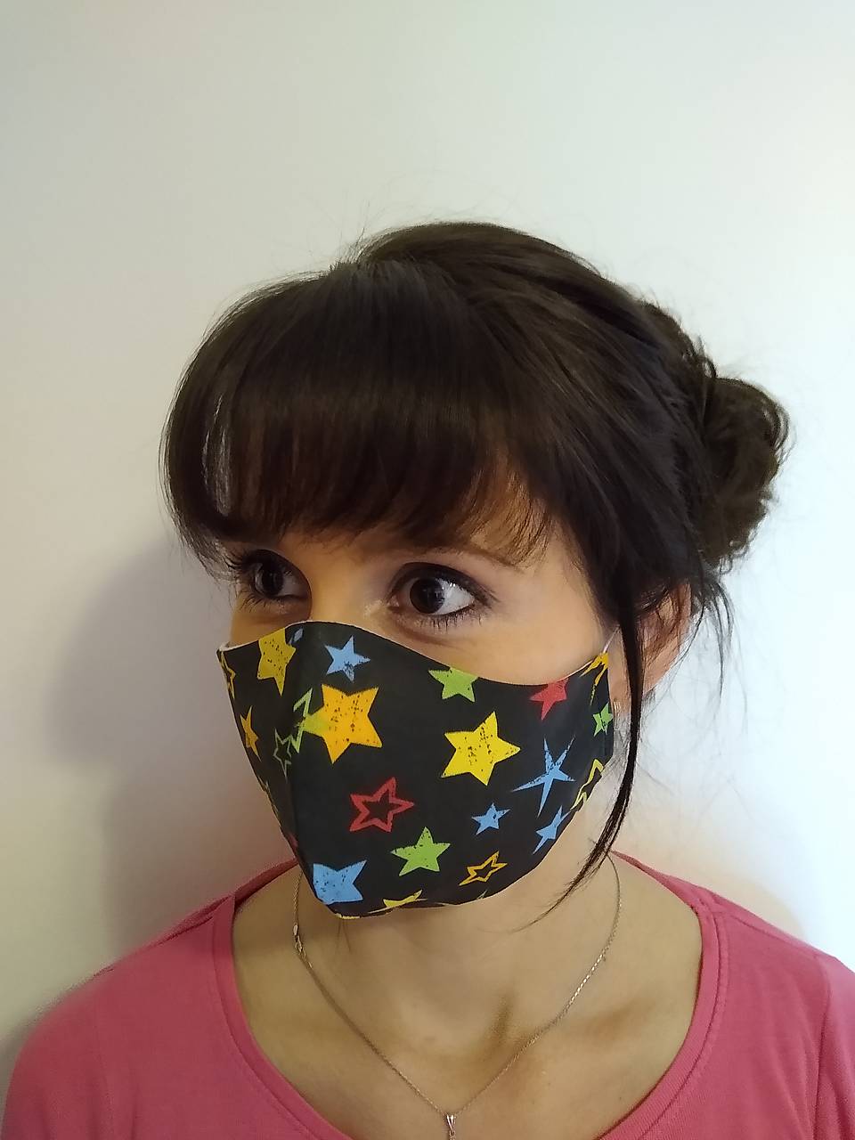 Dizajnové rúško hviezdy farebné tvarované dvojvrstvové