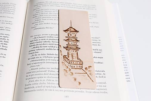  - Drevená záložka do knihy "Na návšteve v Japonsku" - 11948695_