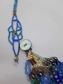 Náhrdelníky - Farebný náhrdelník modro - strieborný - 11950384_
