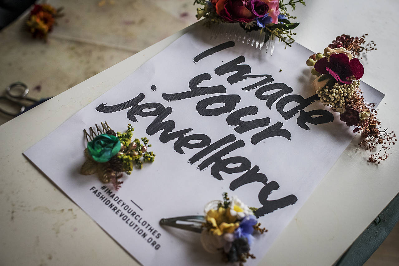 Kvetinový náramok... na želanie - od 16€