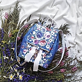 Batohy - Ruksak CANDY backpack - modrá s potlačou maľovaných kvetov - 11980099_