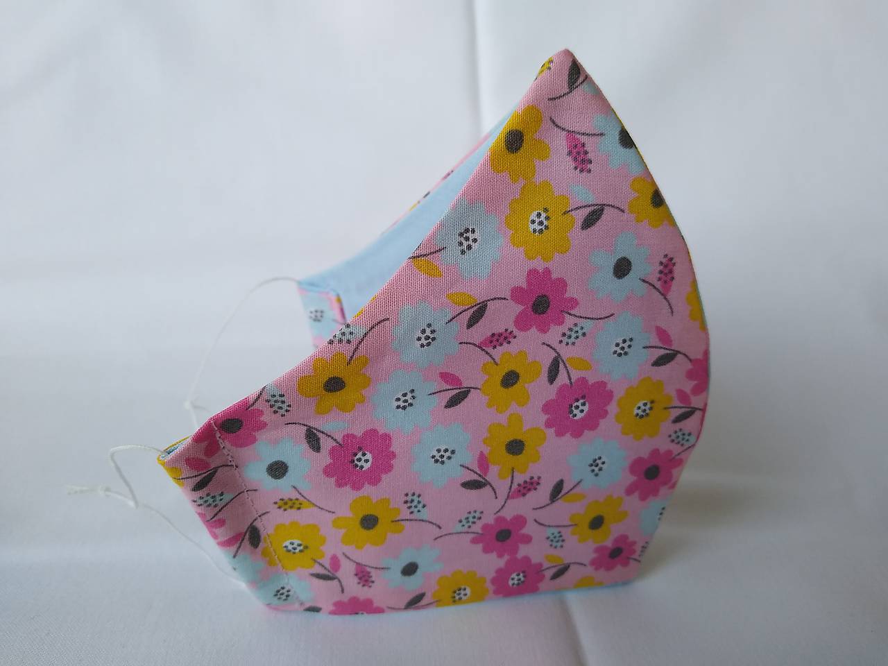 AKCIA dizajnové rúško kvietky rôzne tvarované dvojvrstvové