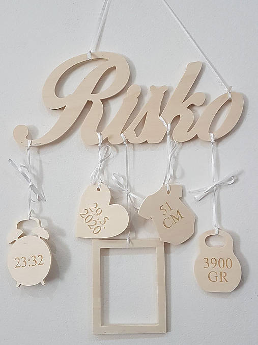 Drevené meno s doplnkami PRÍRODNÉ s laserovaním + fotorámik