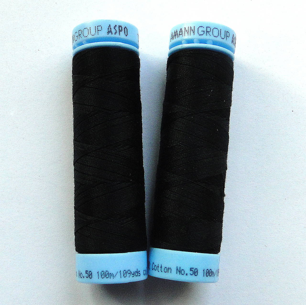 Bavlnené nite 100 m č.50 Triana  (čierna)