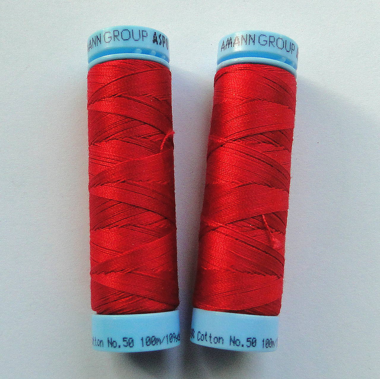 Bavlnené nite 100 m č.50 Triana  (červená)