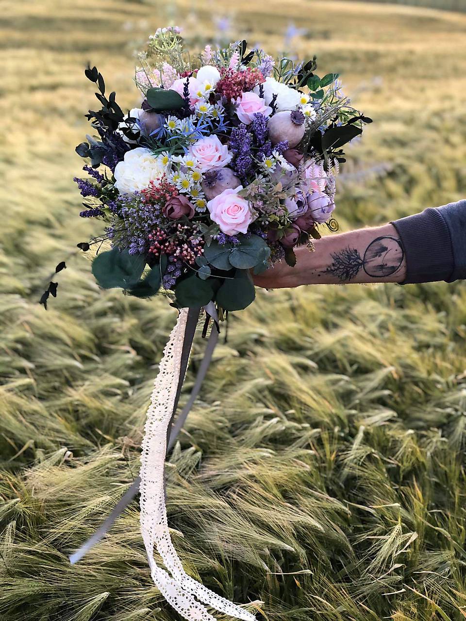 Svadobná kytica "tôňa letnej lásky" 