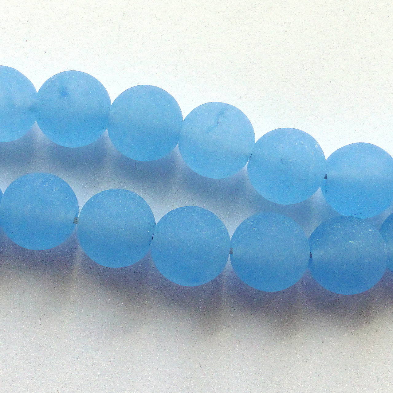Krištáľ matný-1ks (10mm-ľadovo modrý)