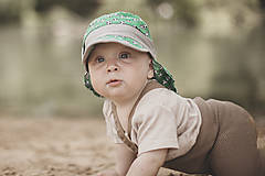 Detské čiapky - Šiltovka s plachtičkou proti slnku zelená futbal - 12040633_