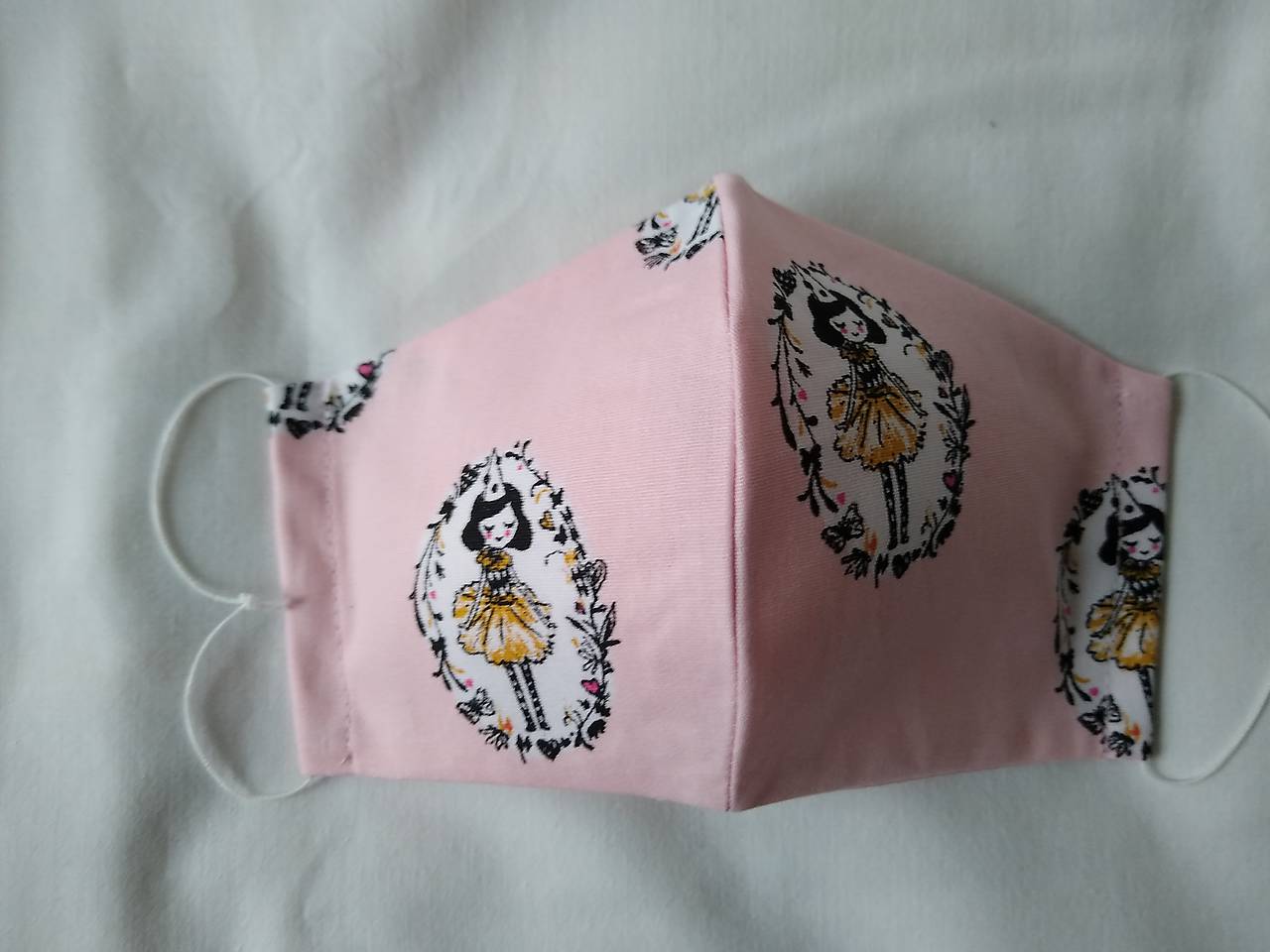 Dizajnové rúško dievčatko tvarované dvojvrstvové