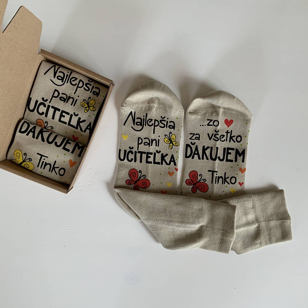 Maľované ponožky pre naj PANI UČITEĽKU (S motýlikmi)