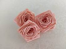 Dekorácie - saténové ružičky lososové - 12057868_