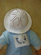Detské čiapky - Ručne háčkovaný klobúčik  so stuhou - 12077723_