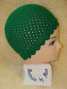 Detské čiapky - Ručne háčkovaná čiapka v zelenom - 12077223_