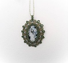 Náhrdelníky - Macramé náhrdelník Lesný mach - 12078808_