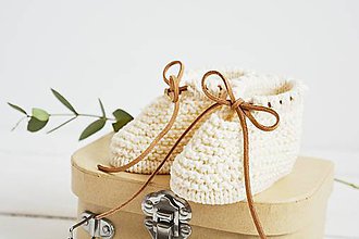 Detské topánky - Bavlnené papučky pre bábätko (krémová - 6 až 9 mes.) - 12083872_
