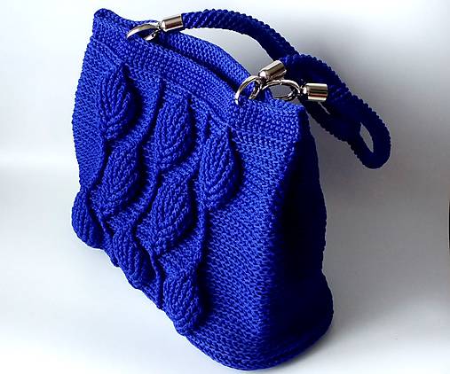  - Handmade háčkovaná kabelka s 3D vzorom (kráľovská modrá - 12081942_