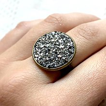 Prstene - Dark Silver Druzy & Bronze Ring / Prsteň s platinovým drúzovým kabošonom - 12095288_