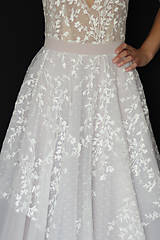 Šaty - Tylové svadobné šaty v jemných dúhových farbách - 12103526_