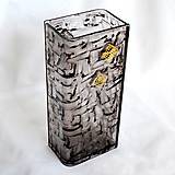 Dekorácie - Váza hnedá české maľované sklo so zlatom výška 20 cm hranatá - 12117767_