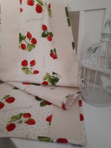 Úžitkový textil - Jahody na maslovej (Stredový obrus vanilková kombinácia) - 12127334_