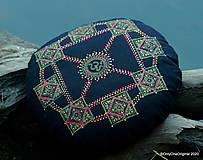 Úžitkový textil - Maľovaný ručne šitý meditačný vankúš NAJA - 12125255_