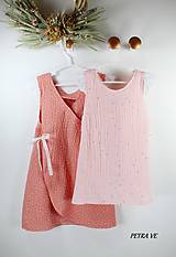Detské oblečenie - Svetloružové so zlatými pásikmi - detské mušelínové šaty - 12128065_