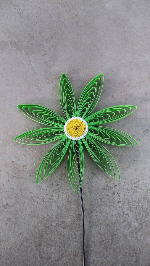 Zelený kvet - zapichovačka do kvetináča