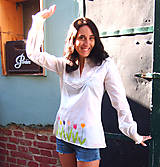 Blúzky a košele - Zľava 50% - "Upcyklovaná" košeľa - ručne maľovaná a vyšívaná - 12127051_