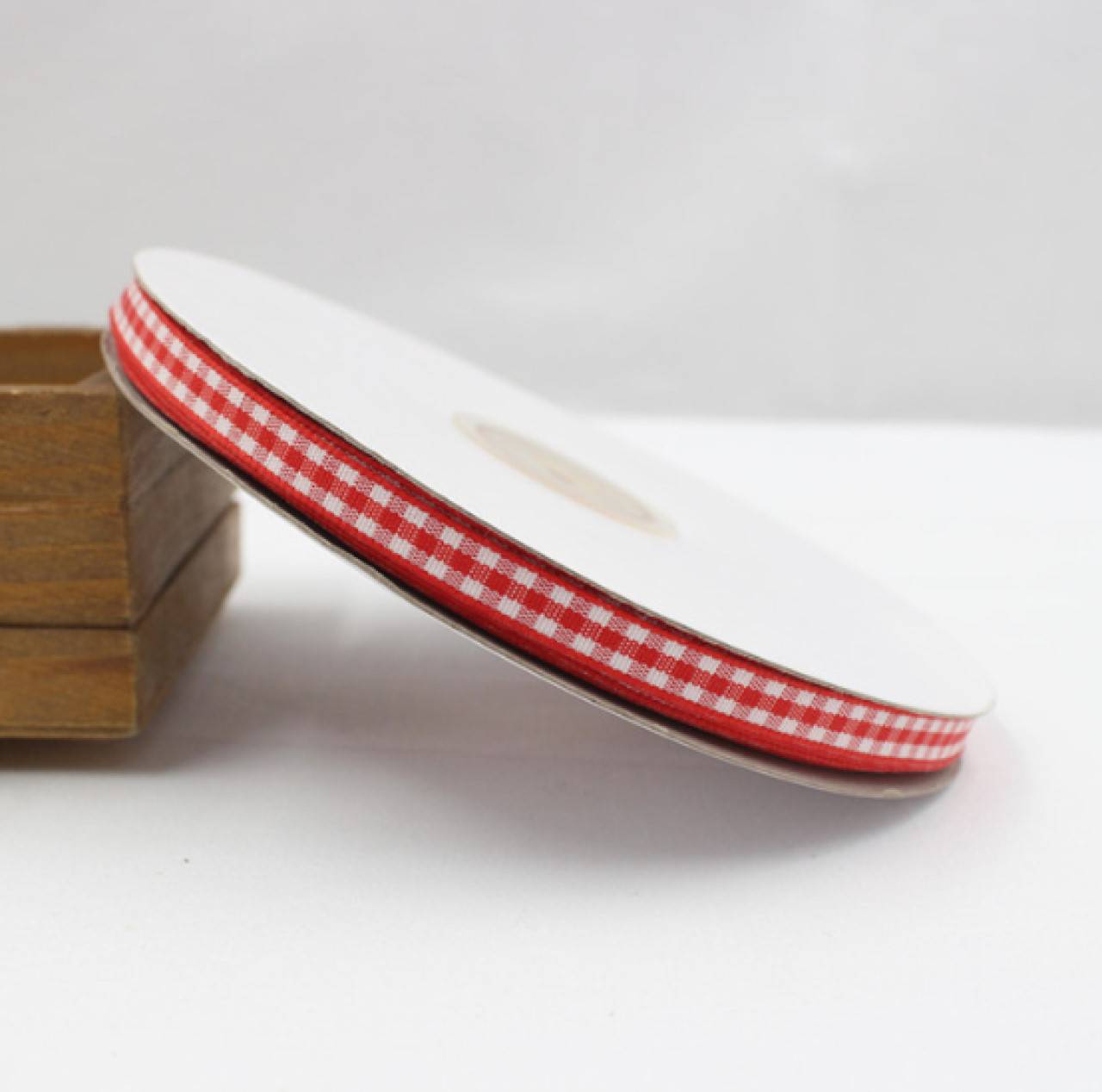 SS103 Stuha károvaná 6 mm / cena za 1 m (červená)