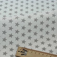 Textil - IP114 Bavlnená látka hviezdičky 50 x 80 cm (biela so šedými hviezdičkami) - 12136089_