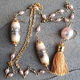 Náhrdelníky - Piesčitý-perlový náhrdelník - 12137358_