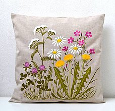 Úžitkový textil - Vankúš-ručne maľovaný-Lúčne kvety - 12139277_