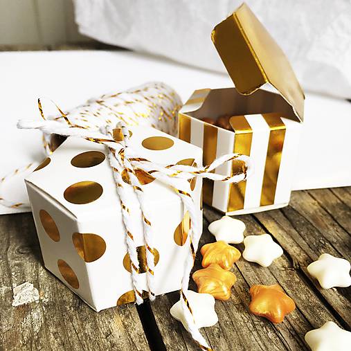 mini papierová darčeková škatuľka zlaté bodky/pásiky