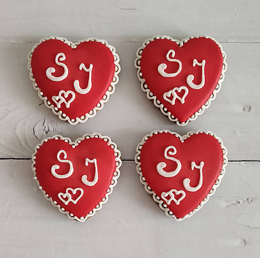 Dekorácie - Svadobný perník s iniciálmi 5,5 cm červený - 12147658_