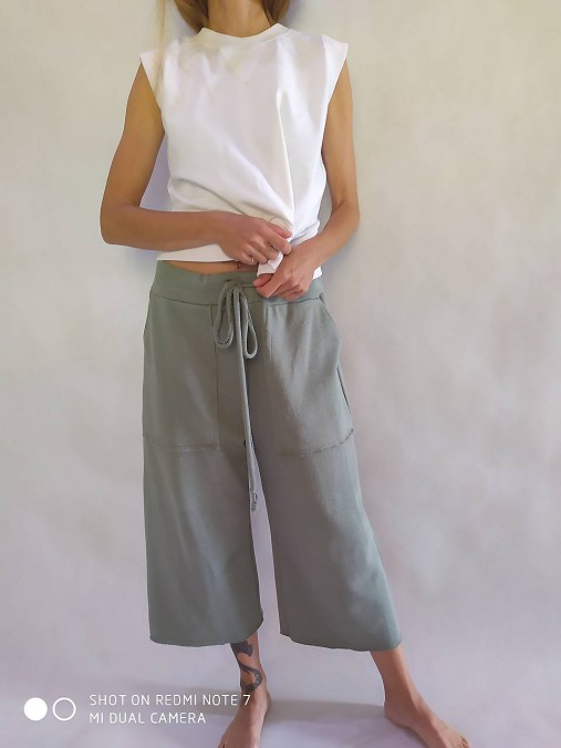 Topy, tričká, tielka - Biele teplákové tielko (S - Čierna) - 12172355_