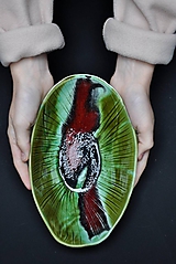 miska oval zeleno-červená podlhovastá