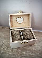 Krabička na obrúčky (So srdiečkom s iniciálami a dátumom svadby)