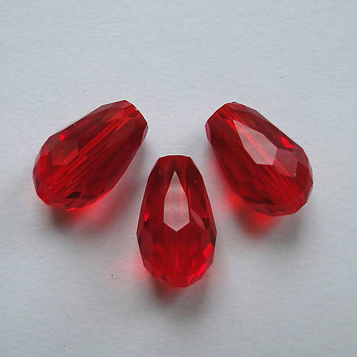 Skl.brúsená kvapka 12x8mm-1ks