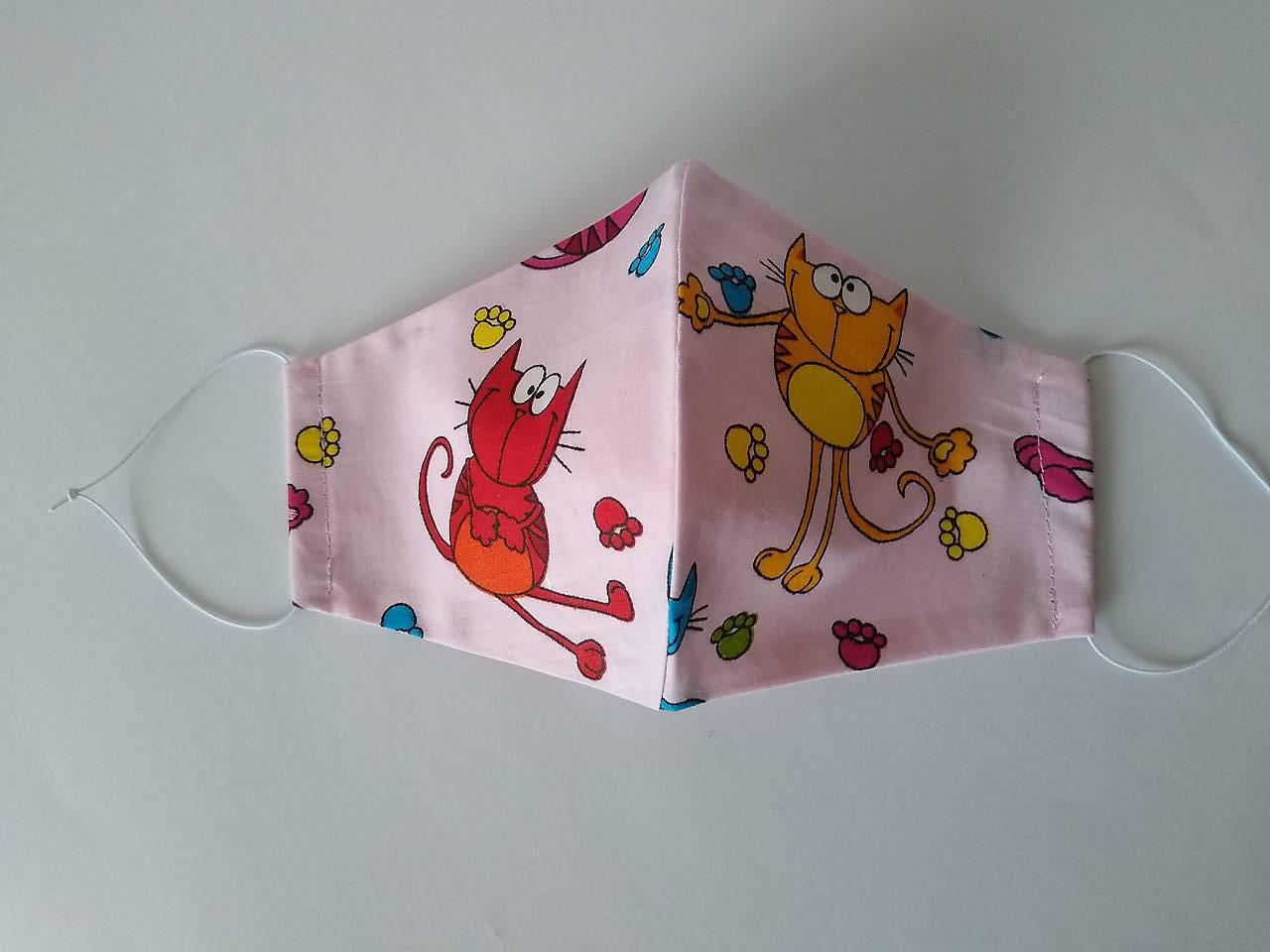 Dizajnové rúško farebné mačky tvarované dvojvrstvové