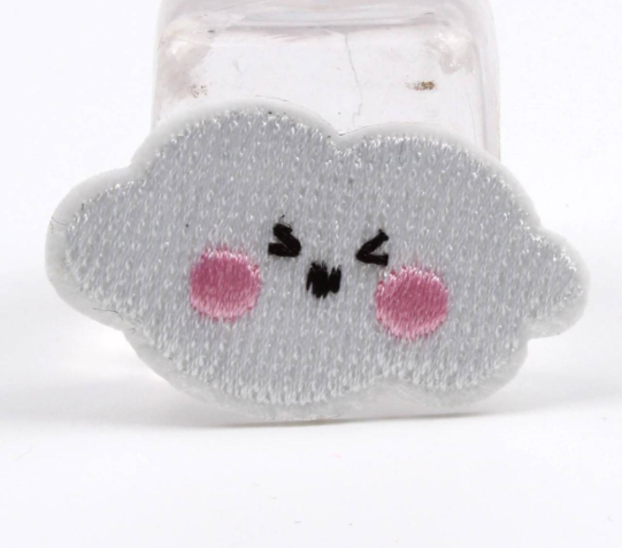 NZ106 Textilná nažehľovačka obláčik 2,5 x 4 cm