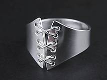 Prstene - Korzetový prsteň - 12196159_