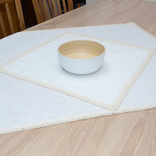  - COLETTE - ľanový štvorcový obrus biely  (40 cm x 40 cm) - 12205936_