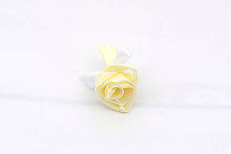 Svadobné pierka - Pierko svetlá žltá ruža - 12212808_