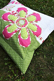 Úžitkový textil - Vankúš s menom a kvetom - 12214616_