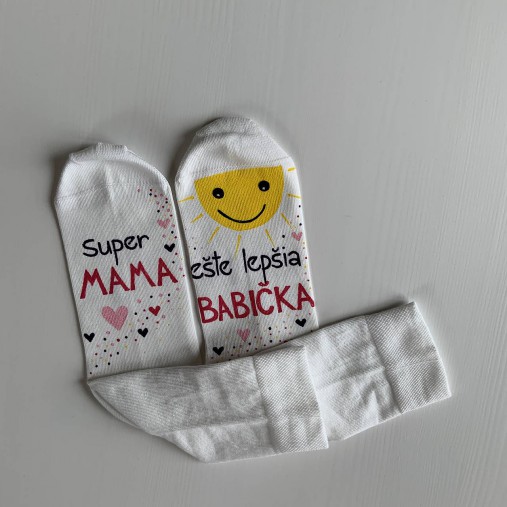 Maľované ponožky s nápisom : "Super MAMA/MAMKA/ ešte lepšia BABIČKA"